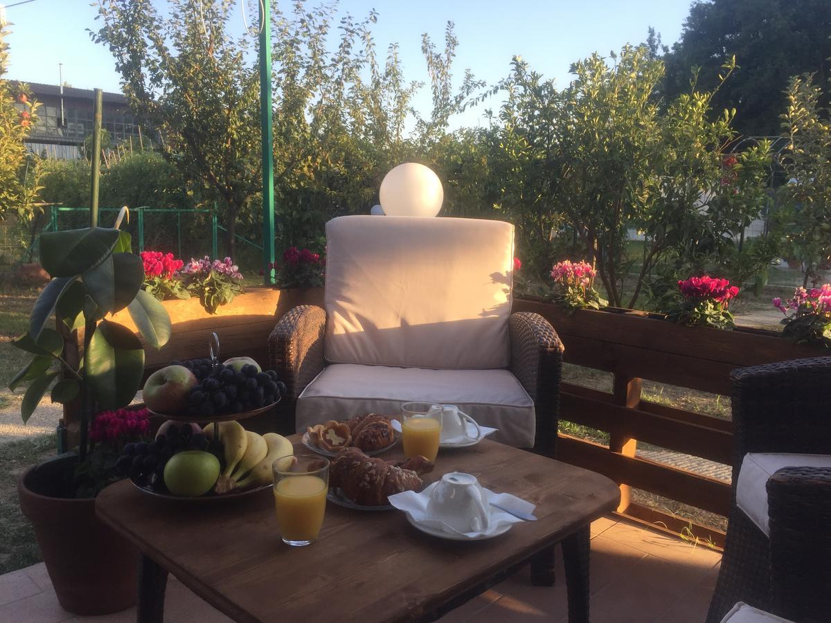 Bba2Passi Bed & Breakfast Marina di Massa Exterior photo