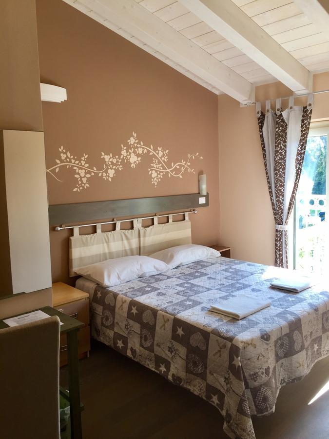 Bba2Passi Bed & Breakfast Marina di Massa Exterior photo