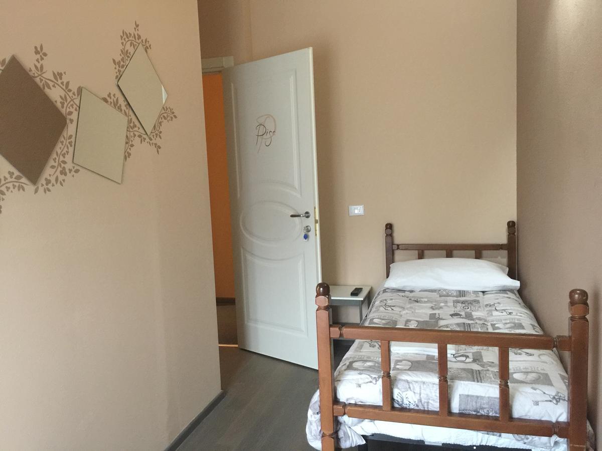 Bba2Passi Bed & Breakfast Marina di Massa Exterior photo